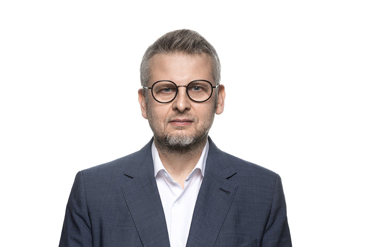 Преподаватель 3